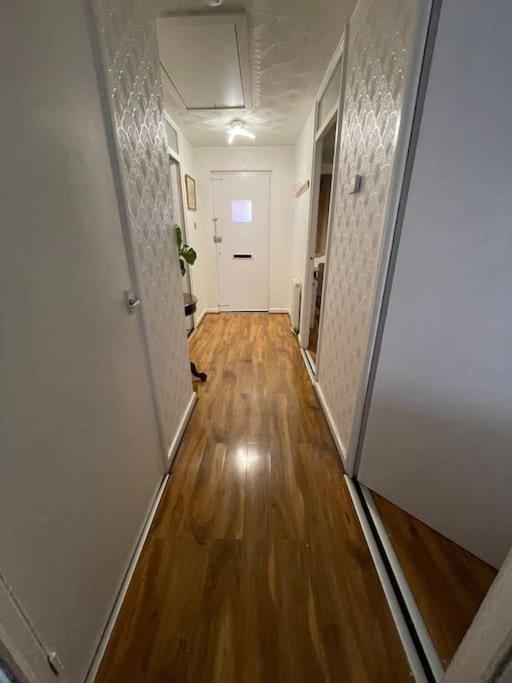 Spacious Bungalow In London, Near Central London, The Excel Centre And The O2, Ideal For Families Dış mekan fotoğraf